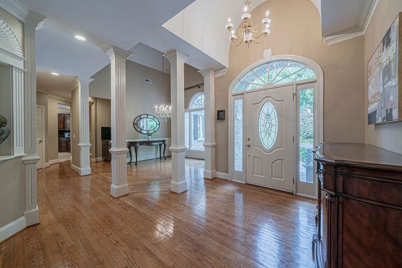411 Bathgate Ln, Cary, NC 27513