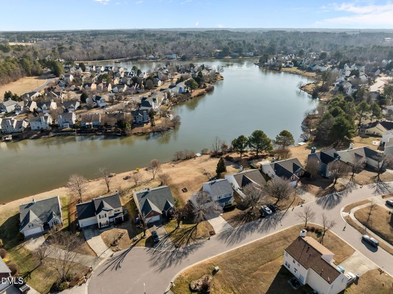411 Bellmeade Bay Dr, Durham, NC 27703