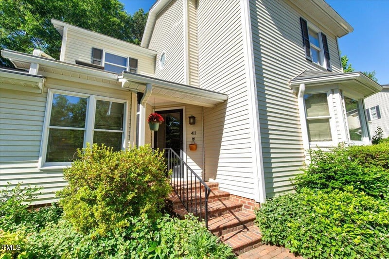 411 Brampton Close, Pittsboro, NC 27312