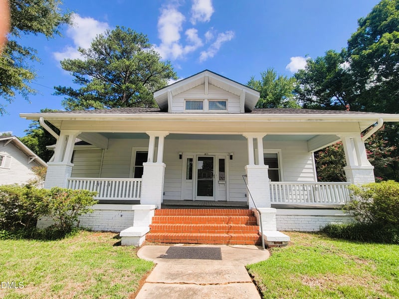 411 Chisholm St, Sanford, NC 27330