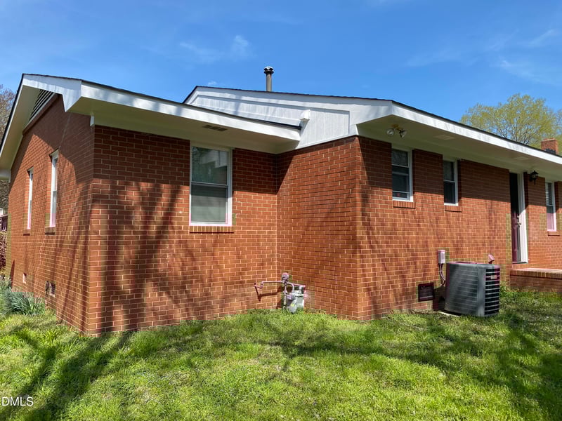 411 Club Blvd, Durham, NC 27704