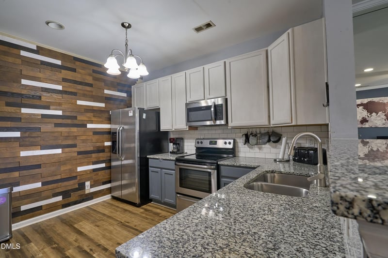 411 Coalinga Ln, Raleigh, NC 27610