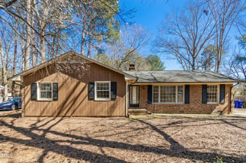 411 Colony Woods Dr, Chapel Hill, NC 27517