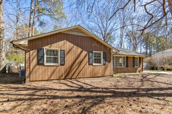 411 Colony Woods Dr, Chapel Hill, NC 27517