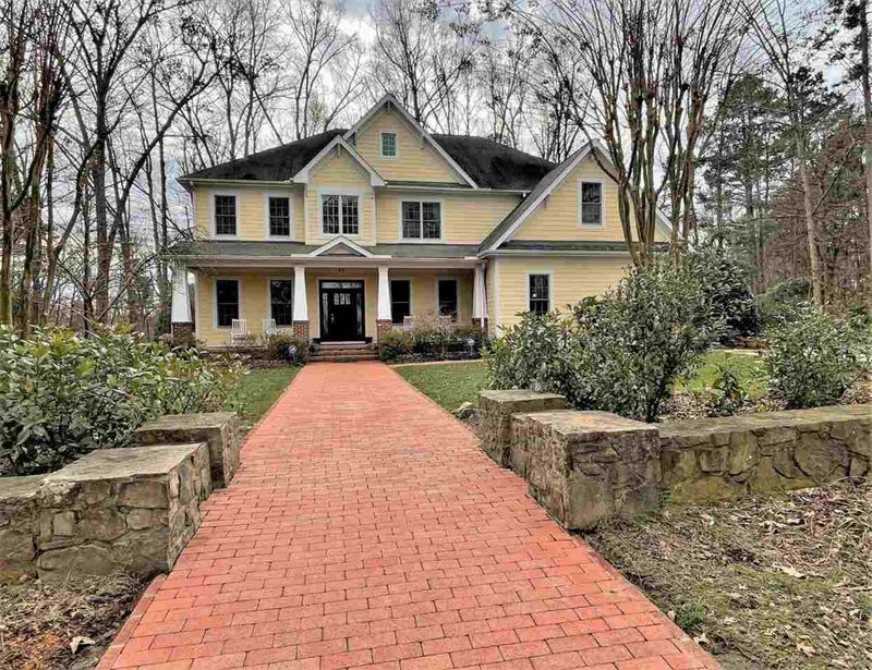 411 N Elliott Rd, Chapel Hill, NC 27514