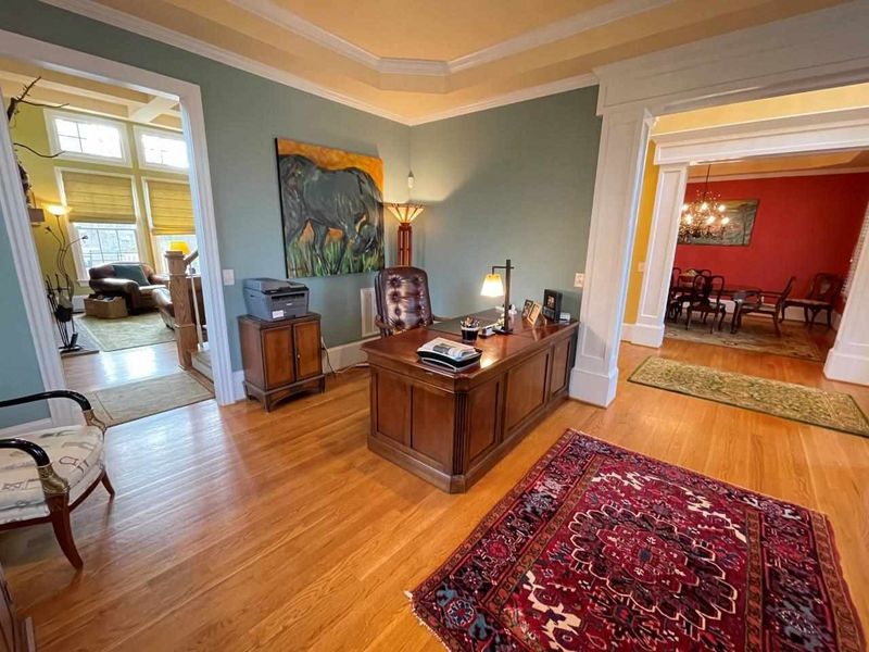 411 N Elliott Rd, Chapel Hill, NC 27514