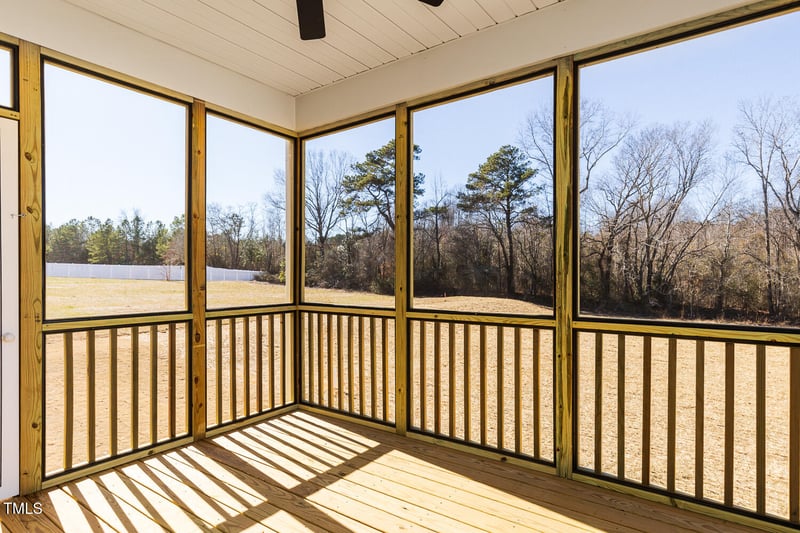 411 Fast Pitch Ln, Four Oaks, NC 27524
