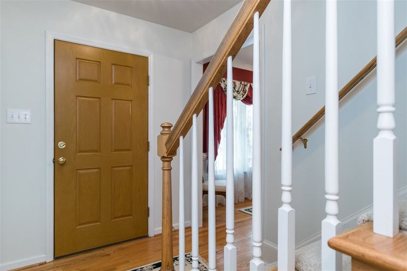 411 Hogan Cir, Clayton, NC 27527