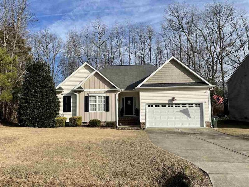 411 Hunters Ridge Dr, Creedmoor, NC 27522