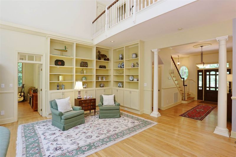 411 Johns Woods Rd, Chapel Hill, NC 27516