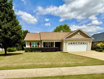 411 Joneshaven Dr, Fuquay Varina, NC 27526