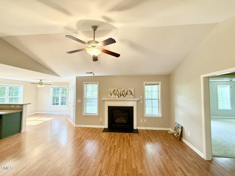 411 Joneshaven Dr, Fuquay Varina, NC 27526