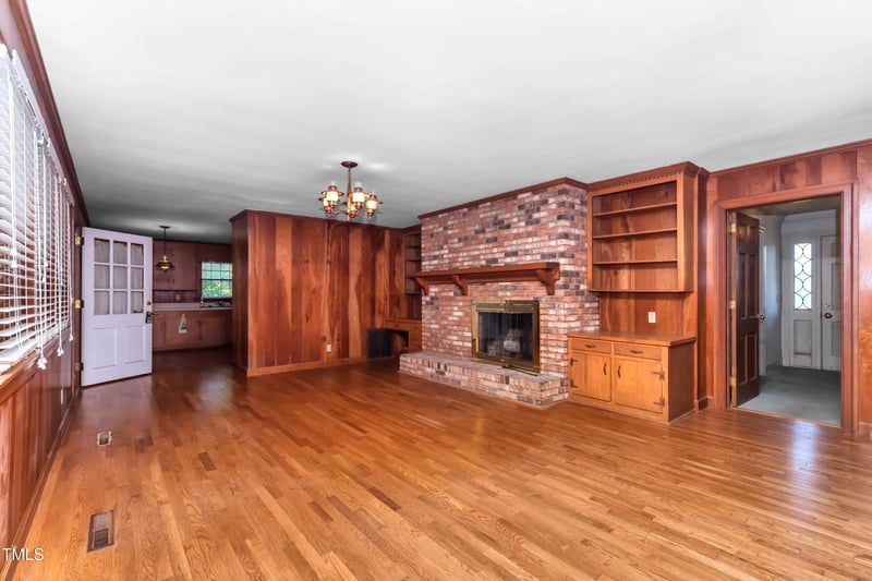 411 Killiegrey St, Lillington, NC 27546