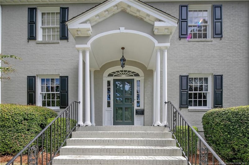 411 Lakeshore Dr, Fayetteville, NC 28305