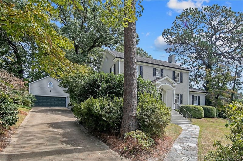 411 Lakeshore Dr, Fayetteville, NC 28305