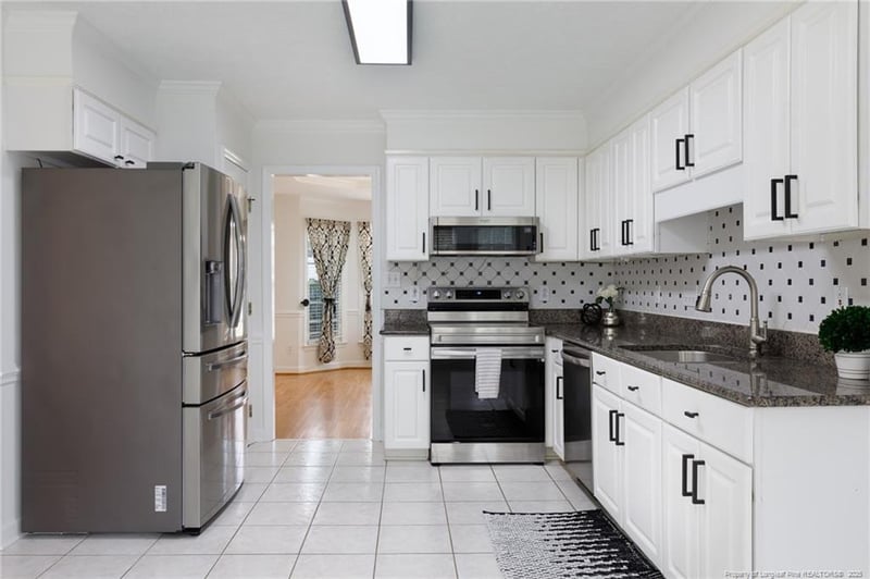 411 Lionshead Rd, Fayetteville, NC 28311