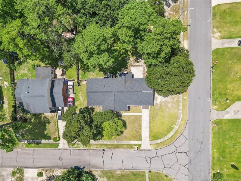 411 Lotus Dr, Fayetteville, NC 28303
