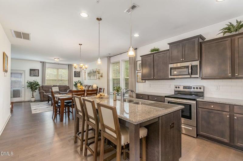 411 Mockingbird Ln, Mebane, NC 27302