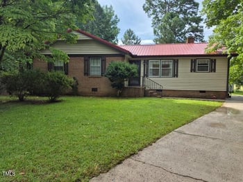 411 Montreal Ct, Cary, NC 27511