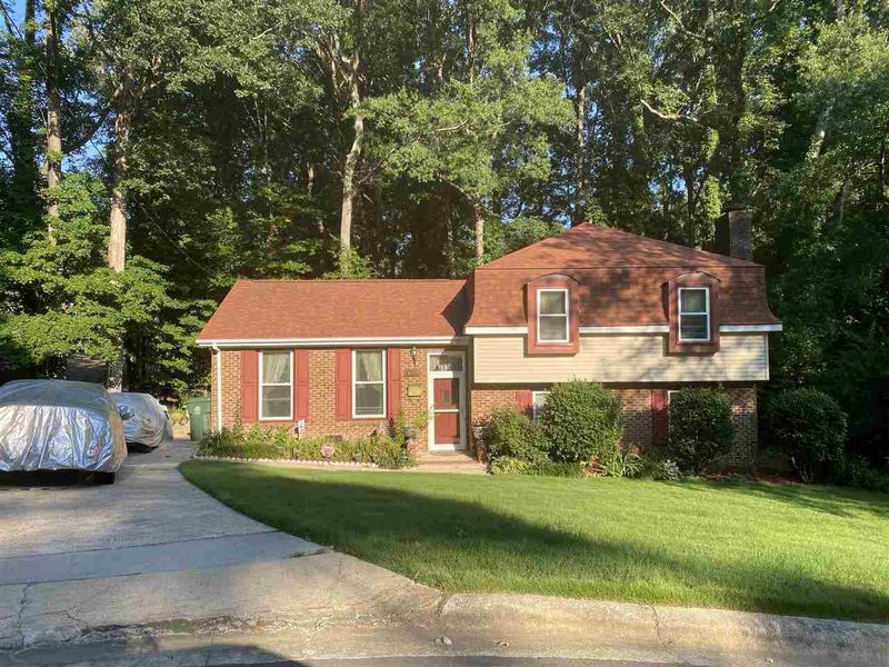 411 Palmer Pl, Cary, NC 27511