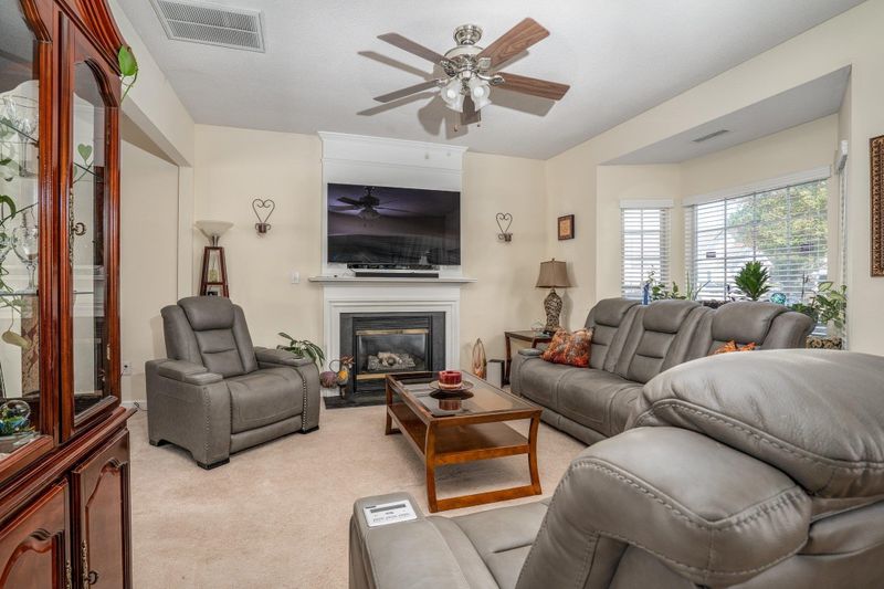 411 Sapphire Dr, Durham, NC 27703