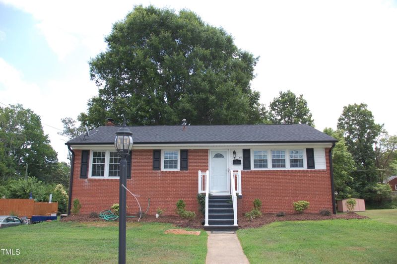 411 N Sellars Mill Rd, Burlington, NC 27217