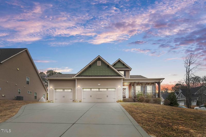 411 Sugarpine Trl, Clayton, NC 27520