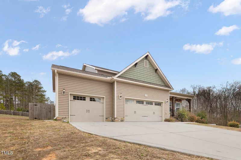 411 Sugarpine Trl, Clayton, NC 27520