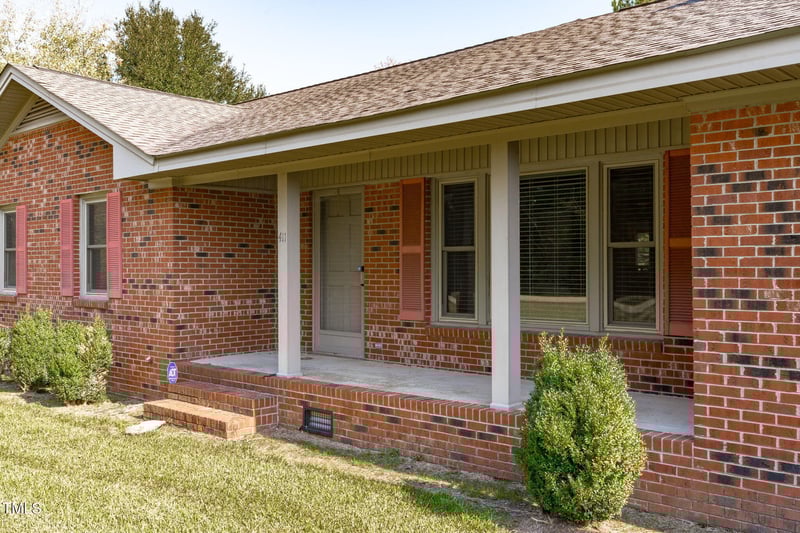 411 Tant Rd, Zebulon, NC 27597