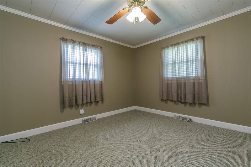 411 Tate Dr, Burlington, NC 27217