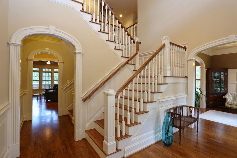 411 Westbury Dr, Chapel Hill, NC 27516