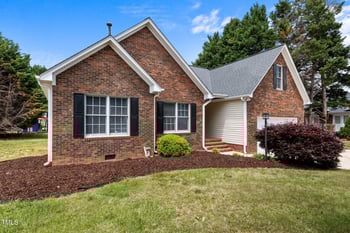 411 Westhampton Dr, Burlington, NC 27215