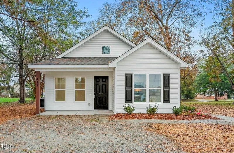 411 Woodrow St, Goldsboro, NC 27530