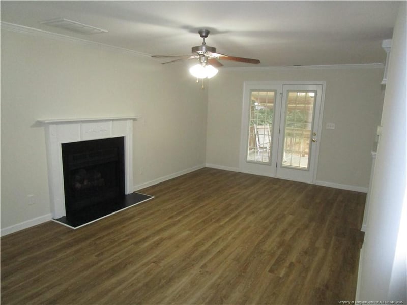 4110 Craigwood Ln, Hope Mills, NC 28348