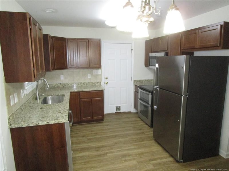 4110 Craigwood Ln, Hope Mills, NC 28348