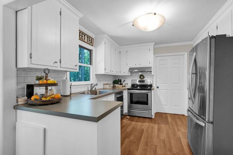 4110 Livingstone Pl, Durham, NC 27707