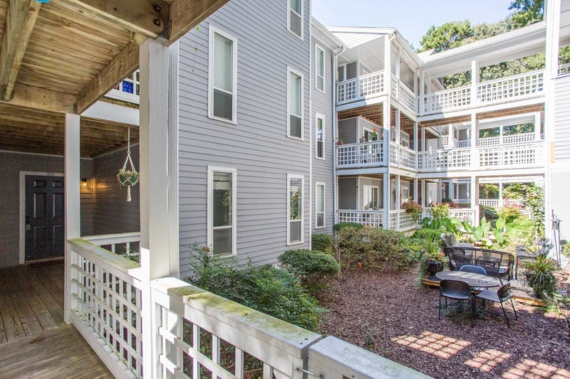 4110 Sedgewood Dr #105, Raleigh, NC 27612