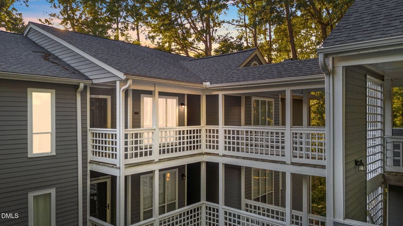 4110 Sedgewood Dr #302, Raleigh, NC 27612