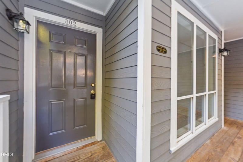 4110 Sedgewood Dr #302, Raleigh, NC 27612