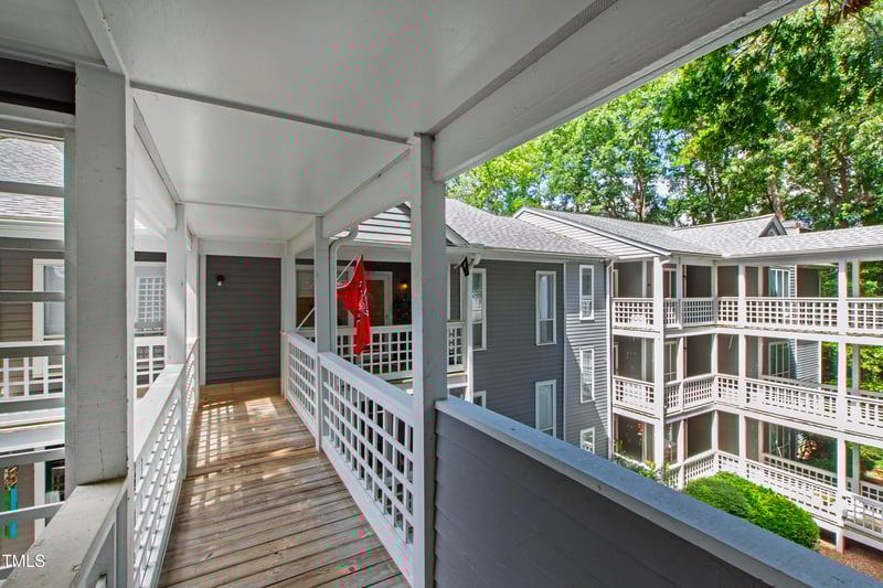 4110 Sedgewood Dr #303, Raleigh, NC 27612