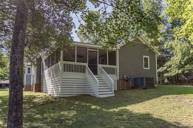 4111 Chaucer Dr, Durham, NC 27705