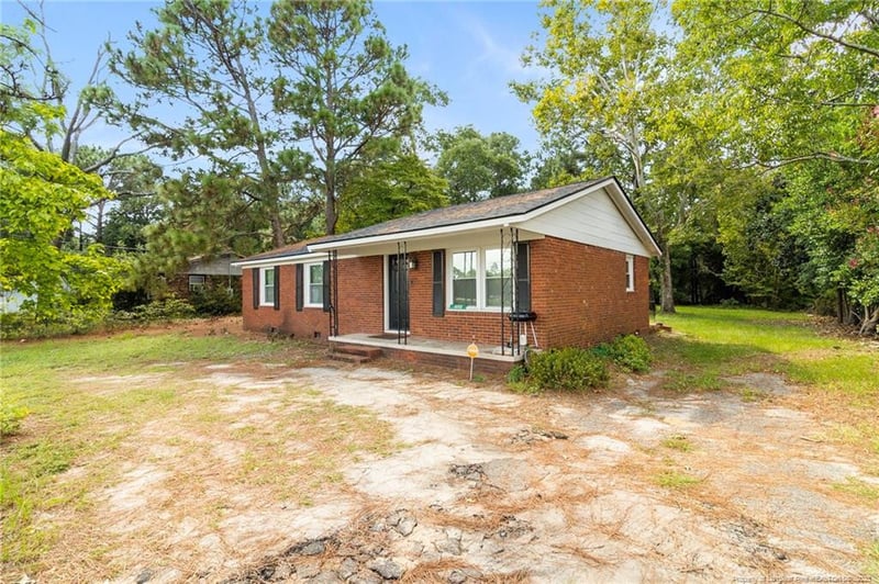 4112 Legion Rd, Hope Mills, NC 28348