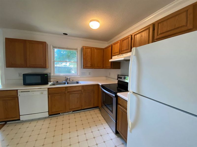 4112 Old Brick Ct, Raleigh, NC 27616
