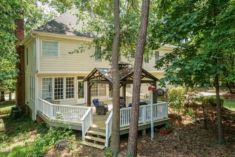 4112 Ridgebrook Bluffs Dr, Raleigh, NC 27603