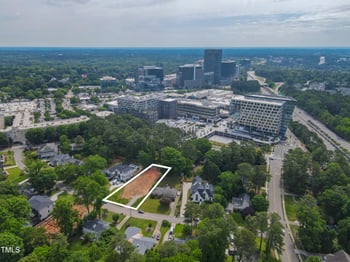4112 Rockingham Dr, Raleigh, NC 27609