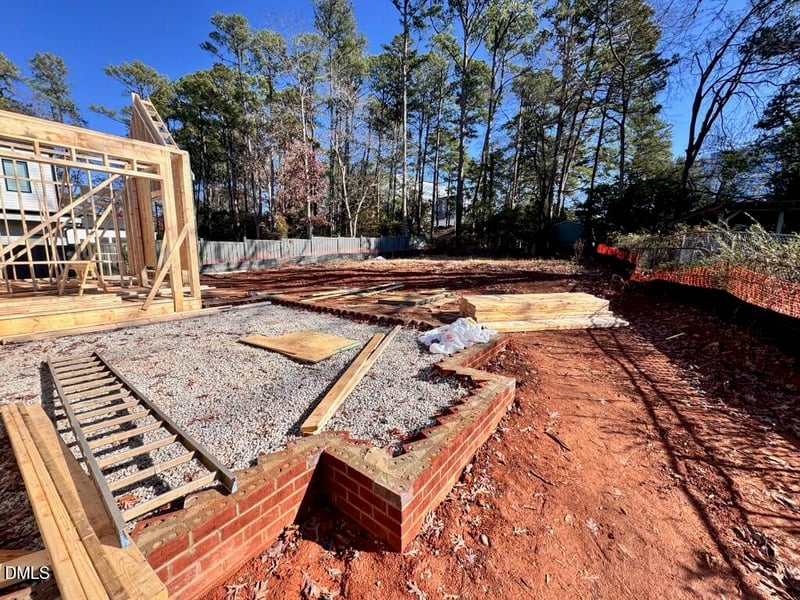 4112 Rockingham Dr, Raleigh, NC 27609