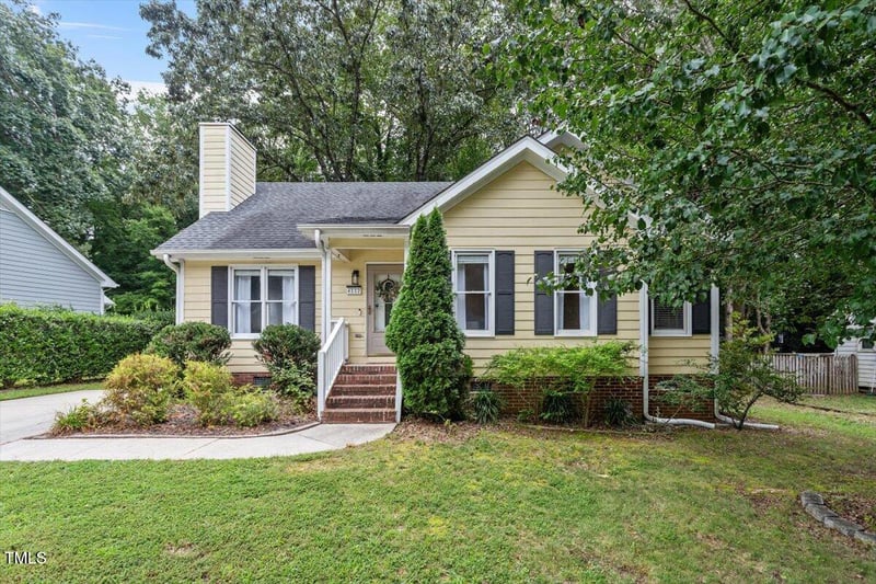 4112 Timberbrook Dr, Raleigh, NC 27616