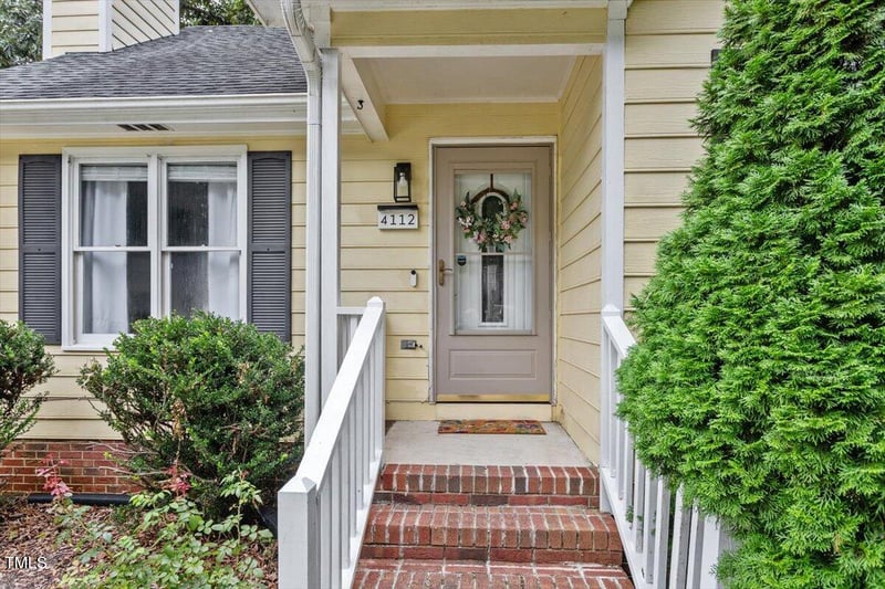 4112 Timberbrook Dr, Raleigh, NC 27616
