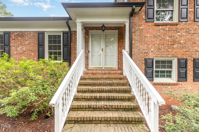 4113 Glen Laurel Dr, Raleigh, NC 27612