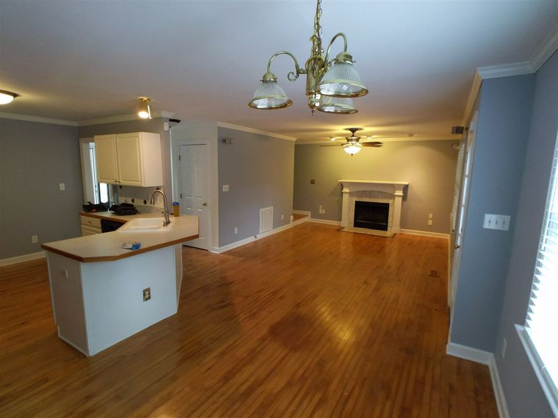 4113 Mangrove Dr, Raleigh, NC 27616